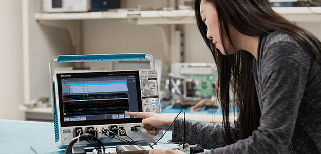 Engineering using the Tektronix 3 Series MDO touchscreen oscilloscope